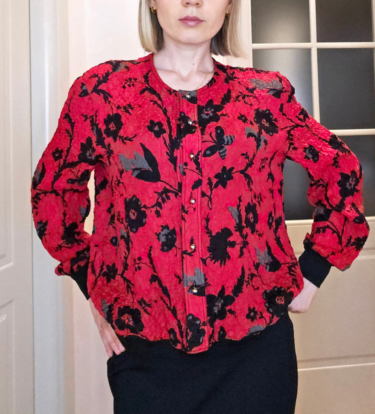 Rosso ciliegia silky flowers bomber jacket